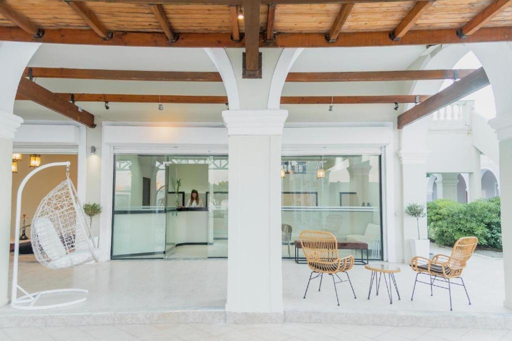 Olive Grove Aparthotel Kavos Exterior photo