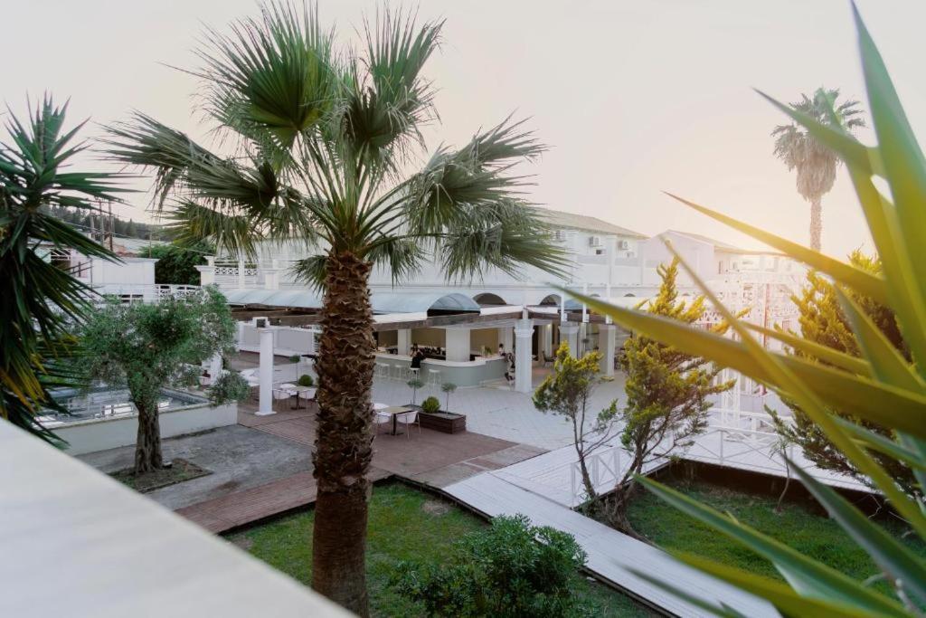 Olive Grove Aparthotel Kavos Exterior photo